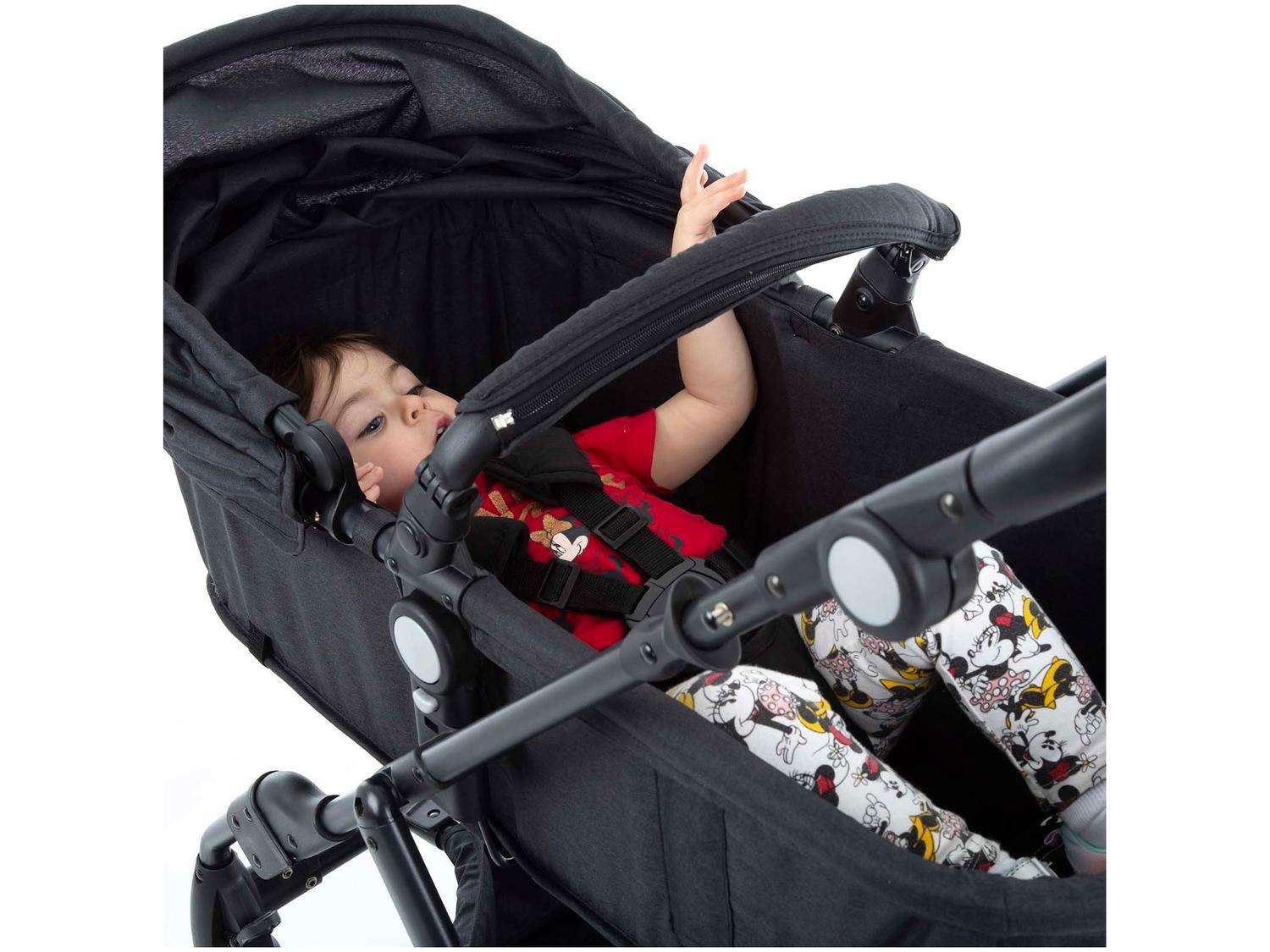 Carrinho de Bebê com Bebê Conforto Cosco Kids