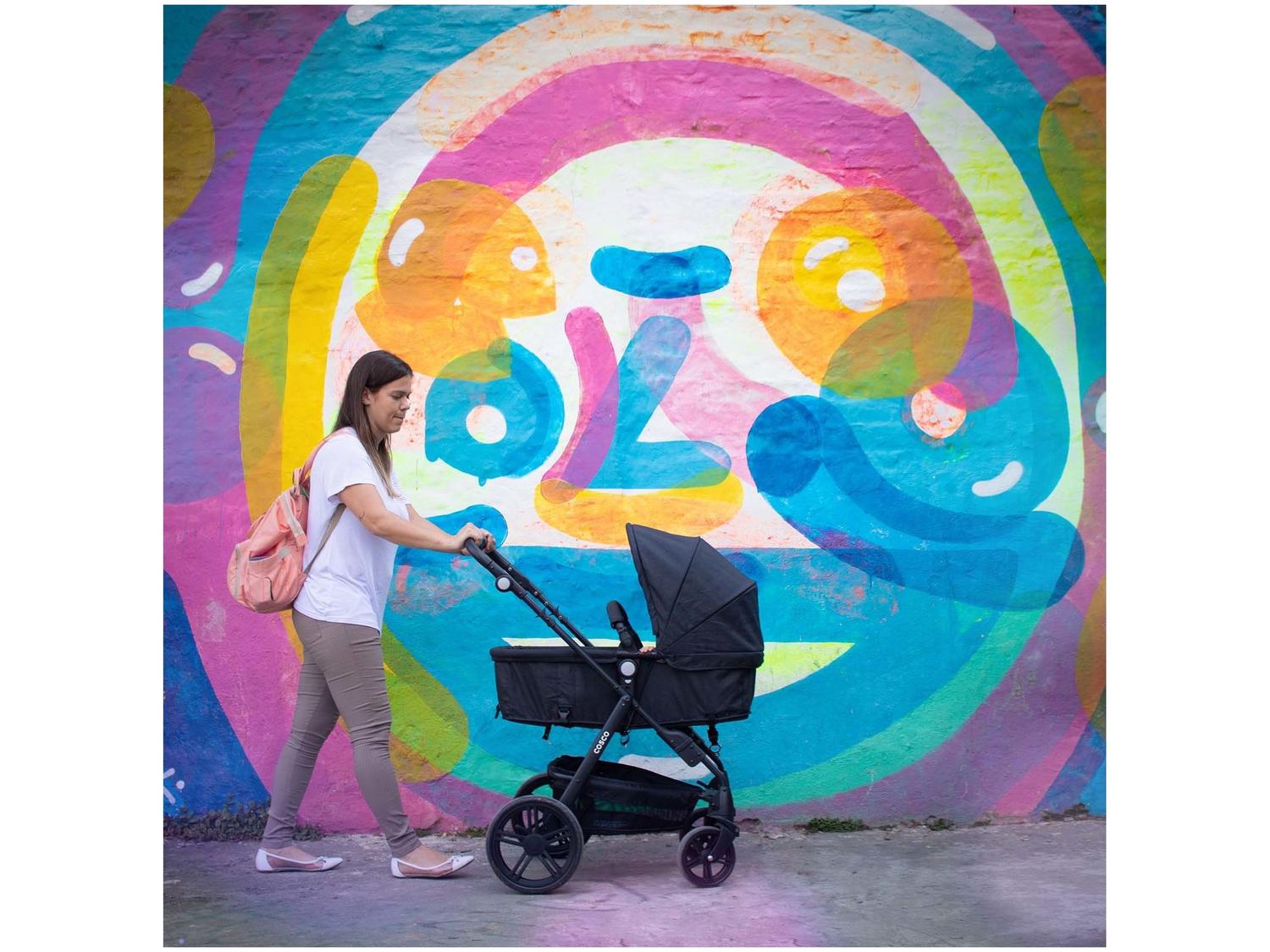 Carrinho de Bebê com Bebê Conforto Cosco Kids