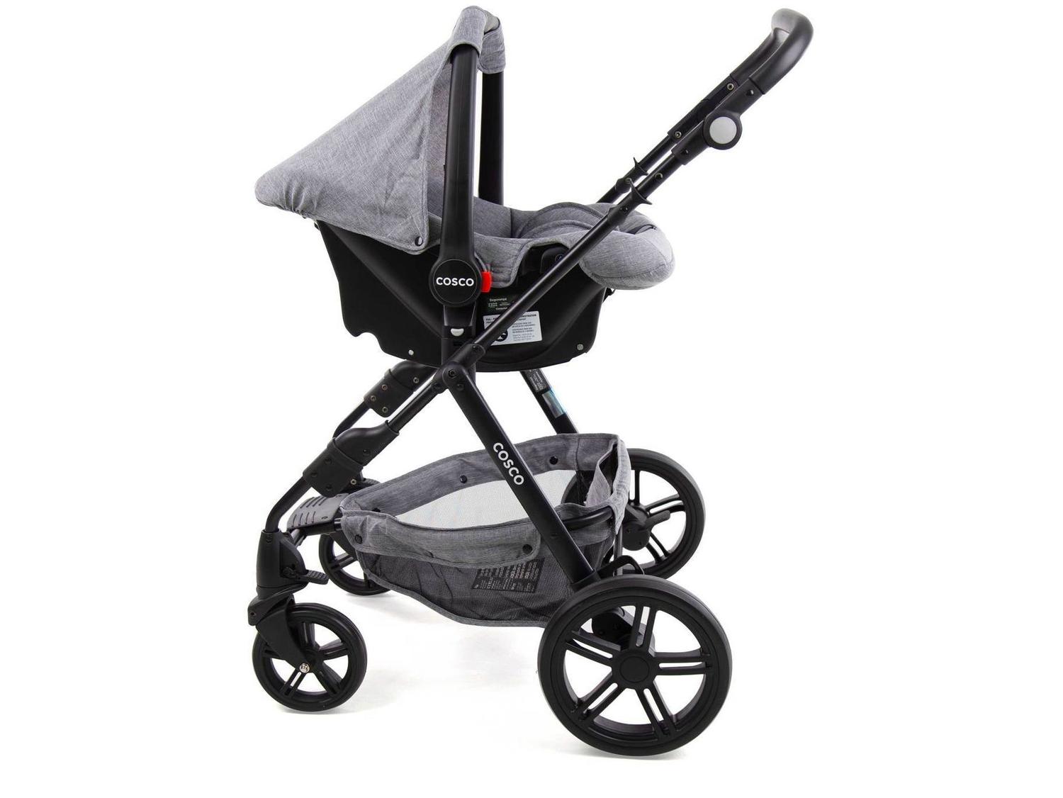 Carrinho de Bebê com Bebê Conforto Cosco Kids