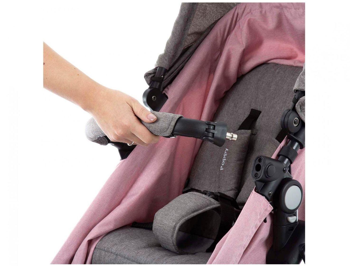 Carrinho de Bebê com Bebê Conforto Cosco Kids