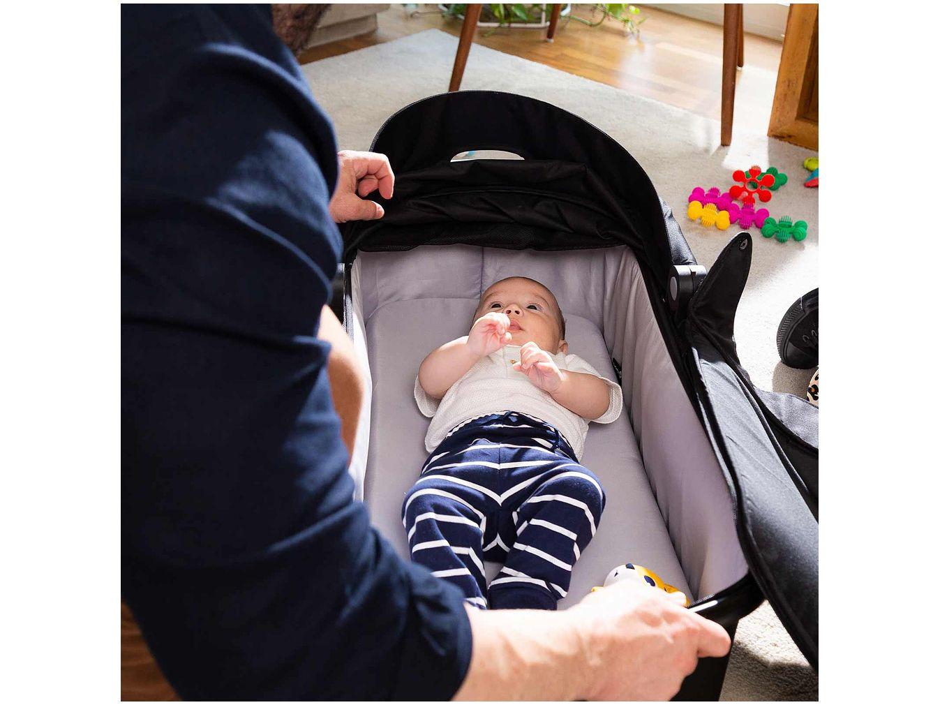 Carrinho de Bebê com Bebê Conforto Safety 1st