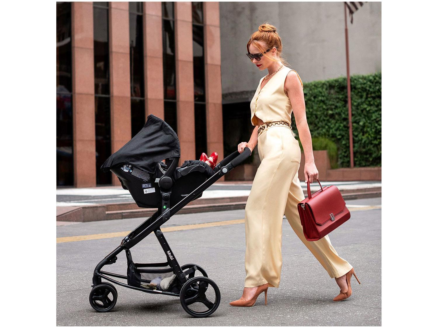 Carrinho de Bebê com Bebê Conforto Safety 1st