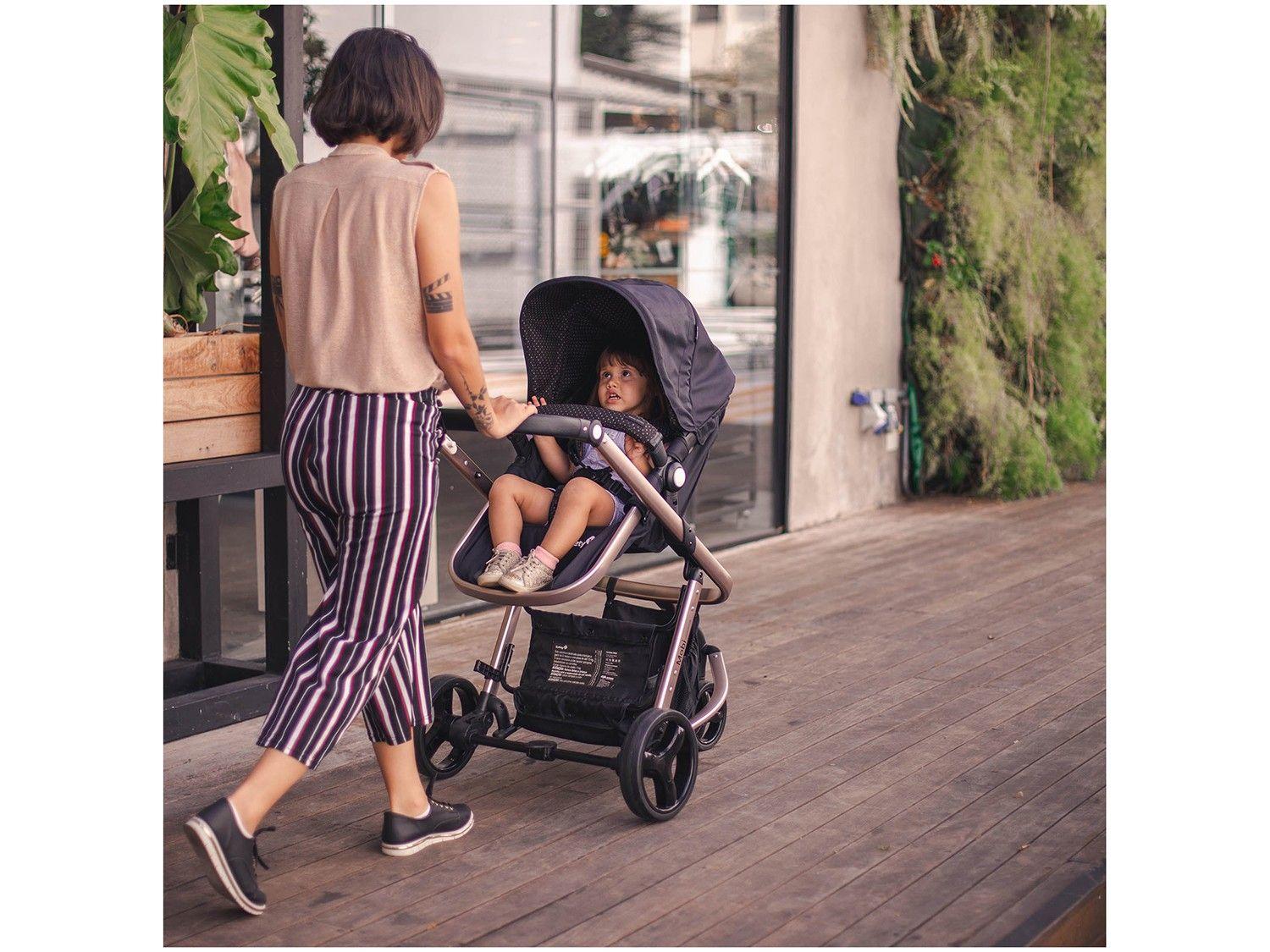 Carrinho de Bebê com Bebê Conforto Safety 1st