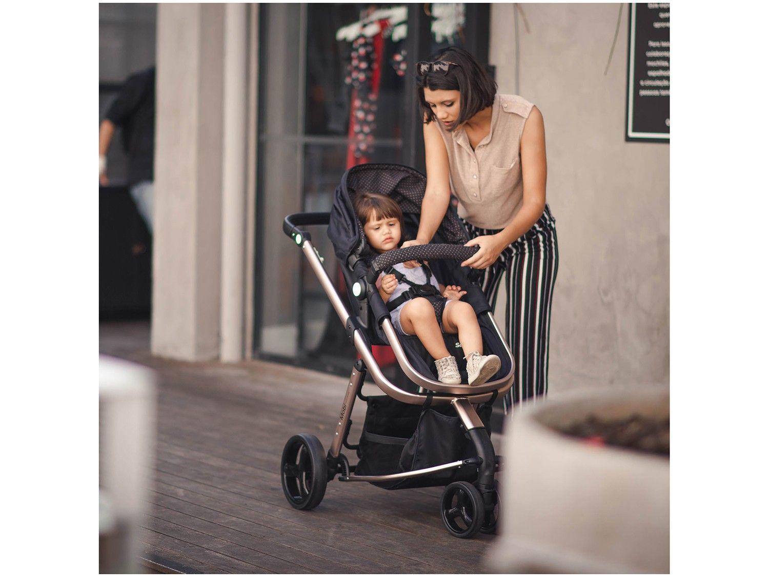 Carrinho de Bebê com Bebê Conforto Safety 1st