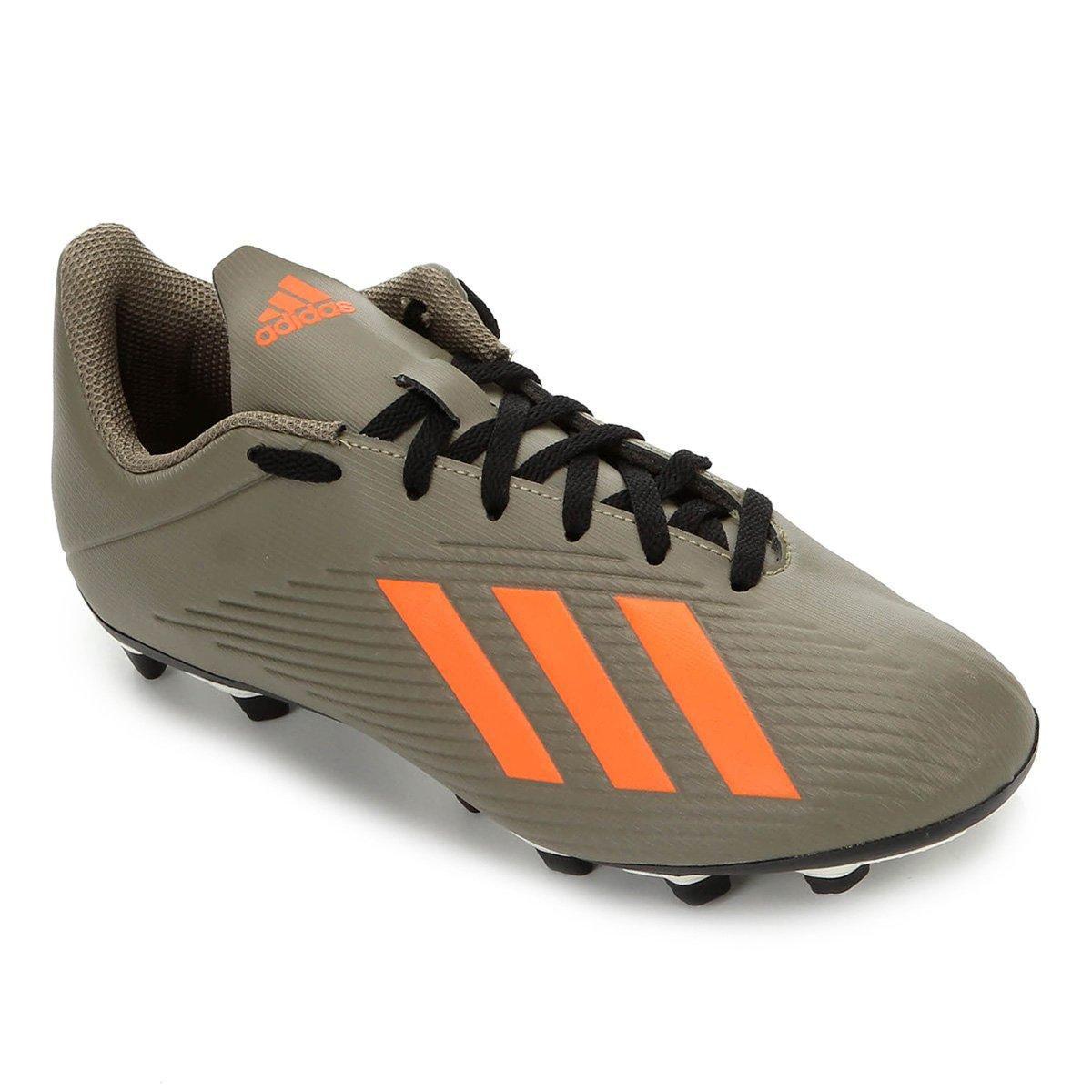 Featured image of post Chuteira Adidas Campo Cano Alto Extremamente leve o solado sprintframe fg permite que voc jogue com velocidade e tra o na chuteira adidas nemeziz 17 agility campo