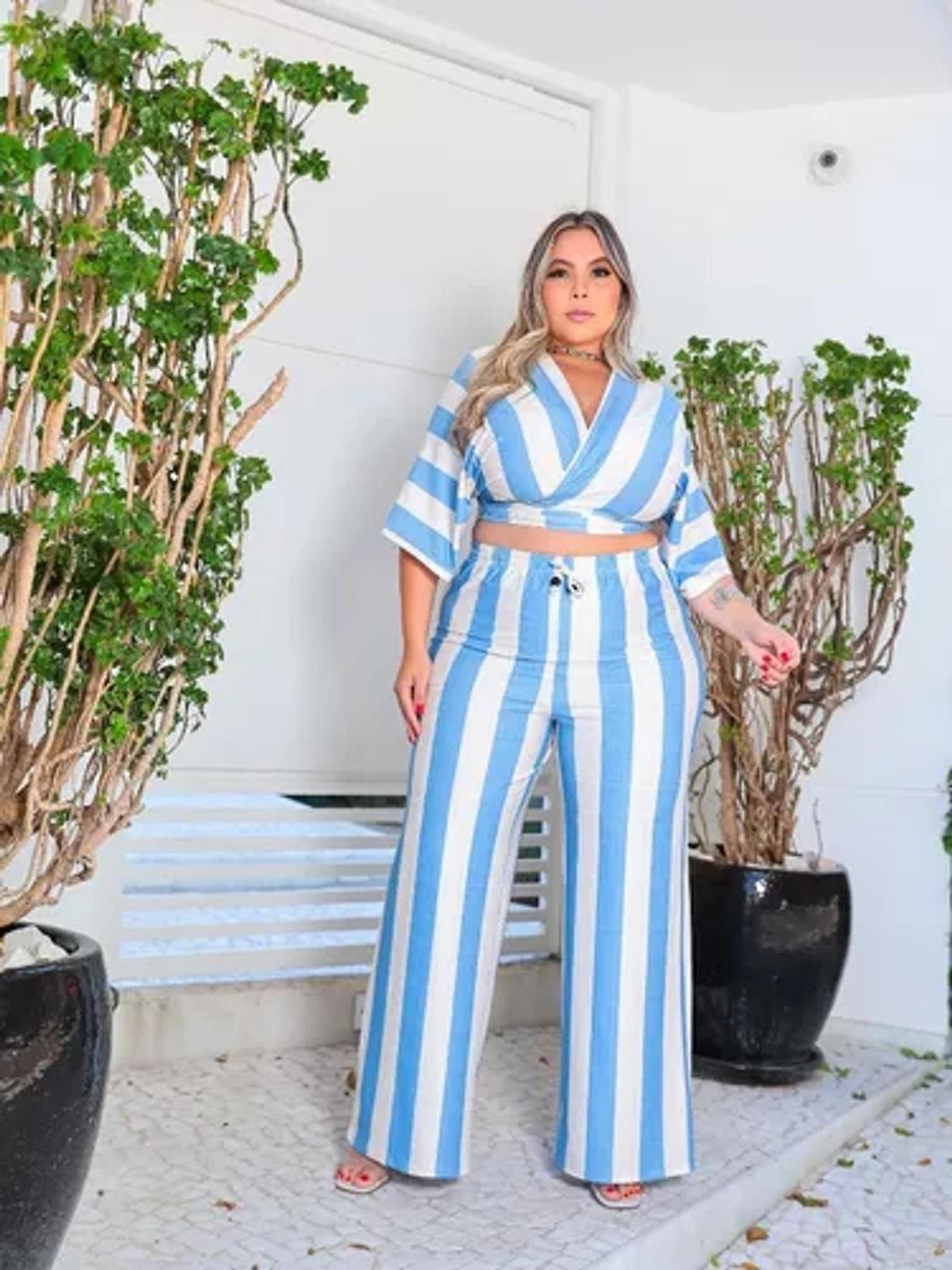 plus size conjunto com calÃ§a flare