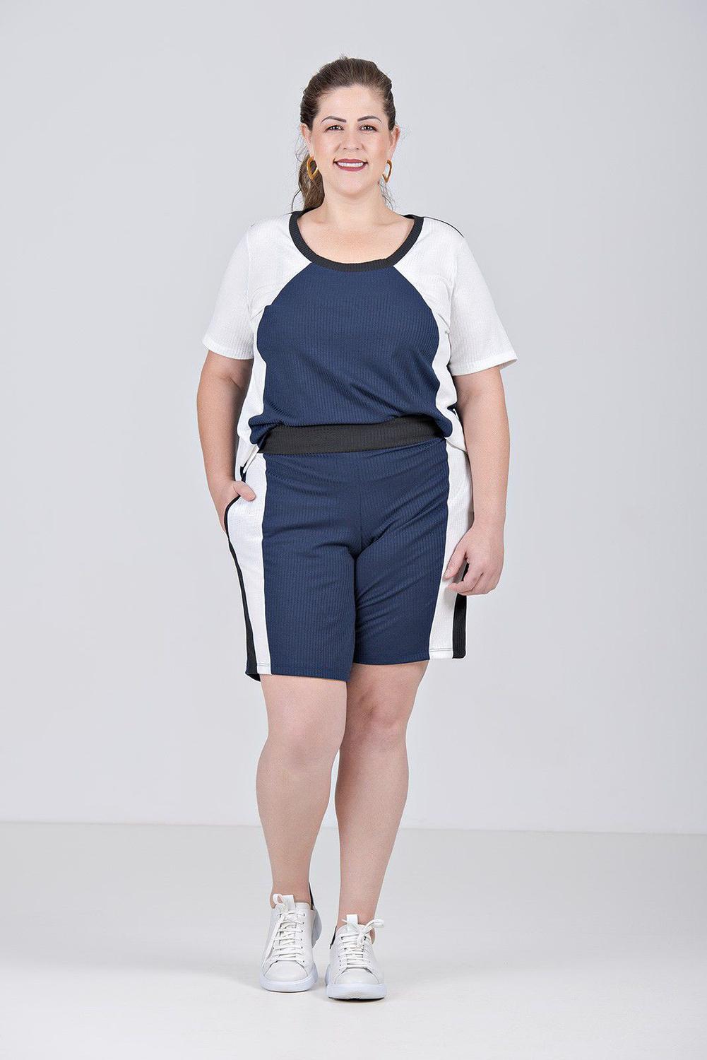 conjunto de bermuda e blusa plus size