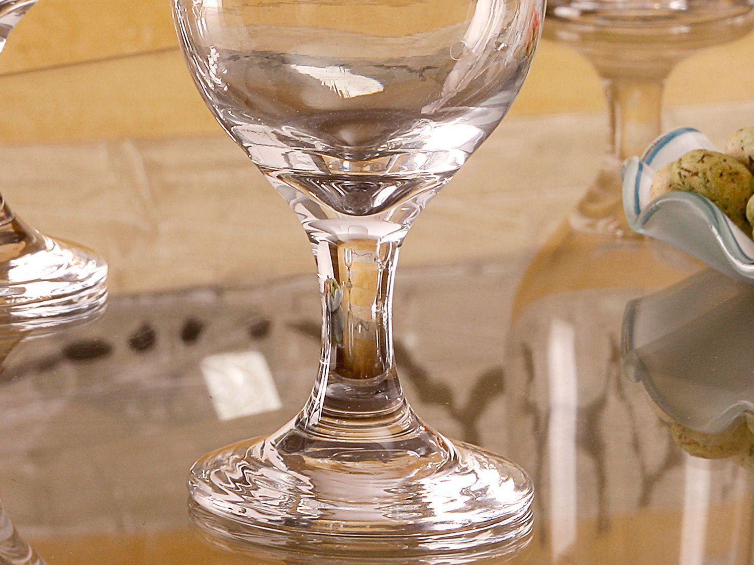 Resultado de imagem para Conjunto de Copos de Vidro para Cerveja 6 Peças - 300ml Nadir Floripa 7732