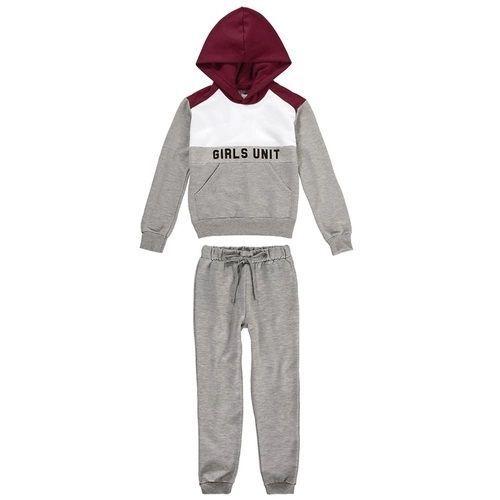 girl moletom com capuz outfit