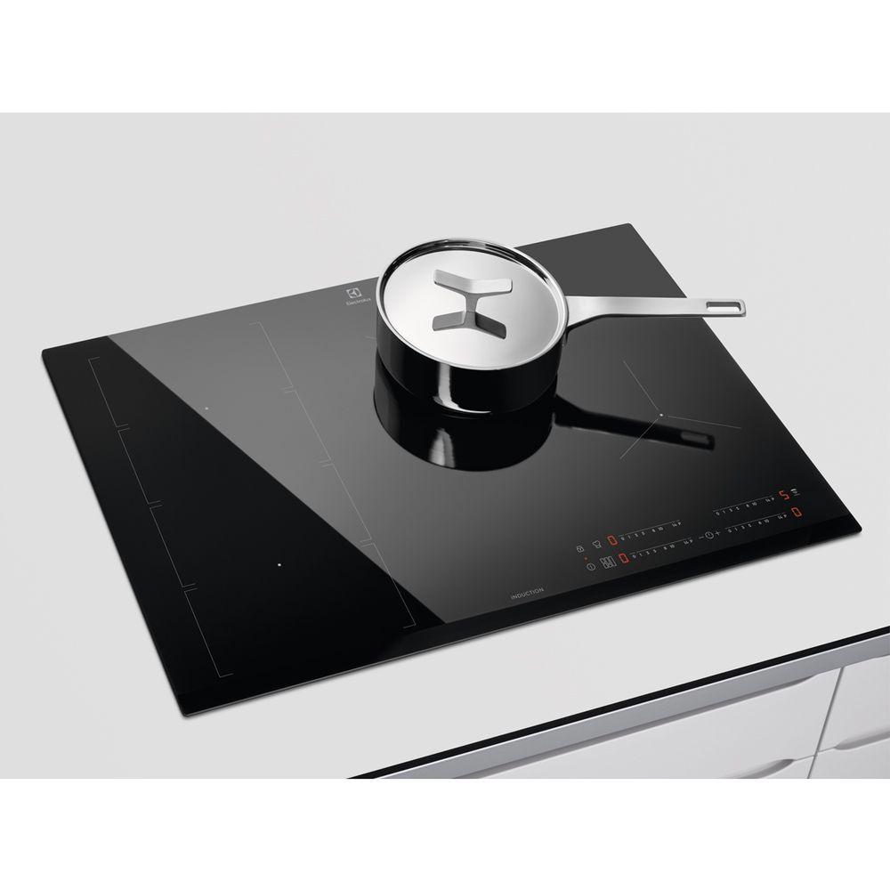 Cooktop de Indução 4 Zonas com Unicook Flexível Preto Electrolux (IE8FB