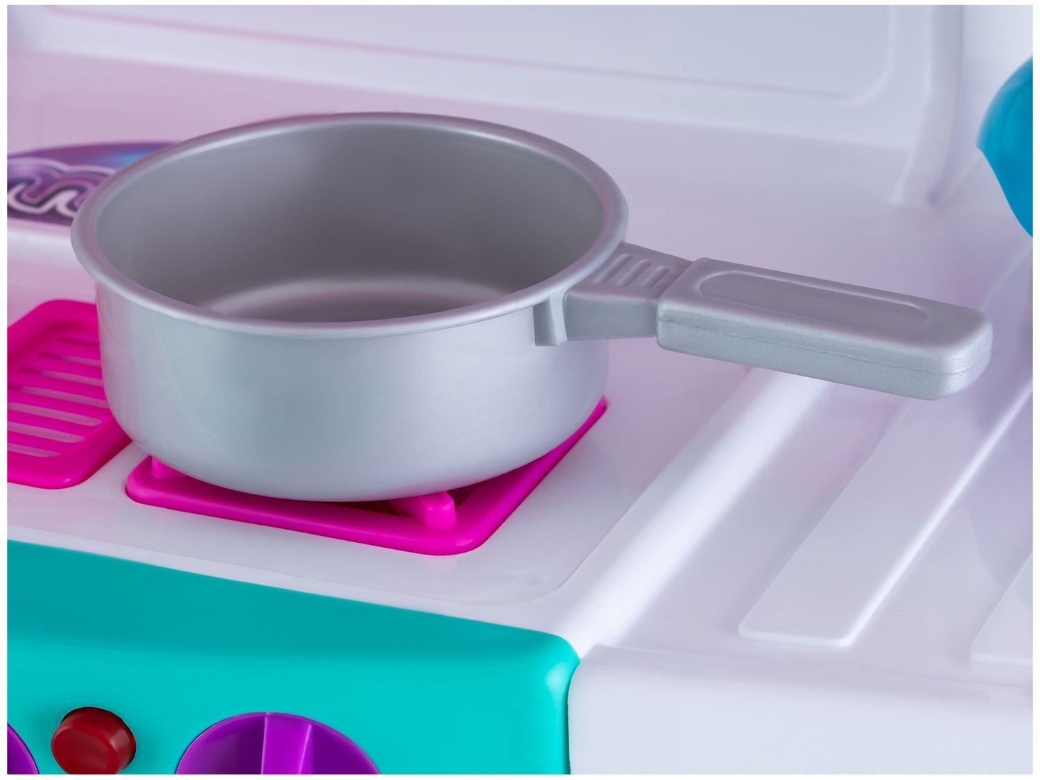 Cozinha Infantil Meg Doll Emite Som e Luzes