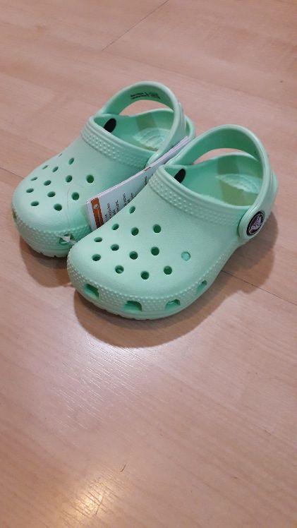 crocs kids c8