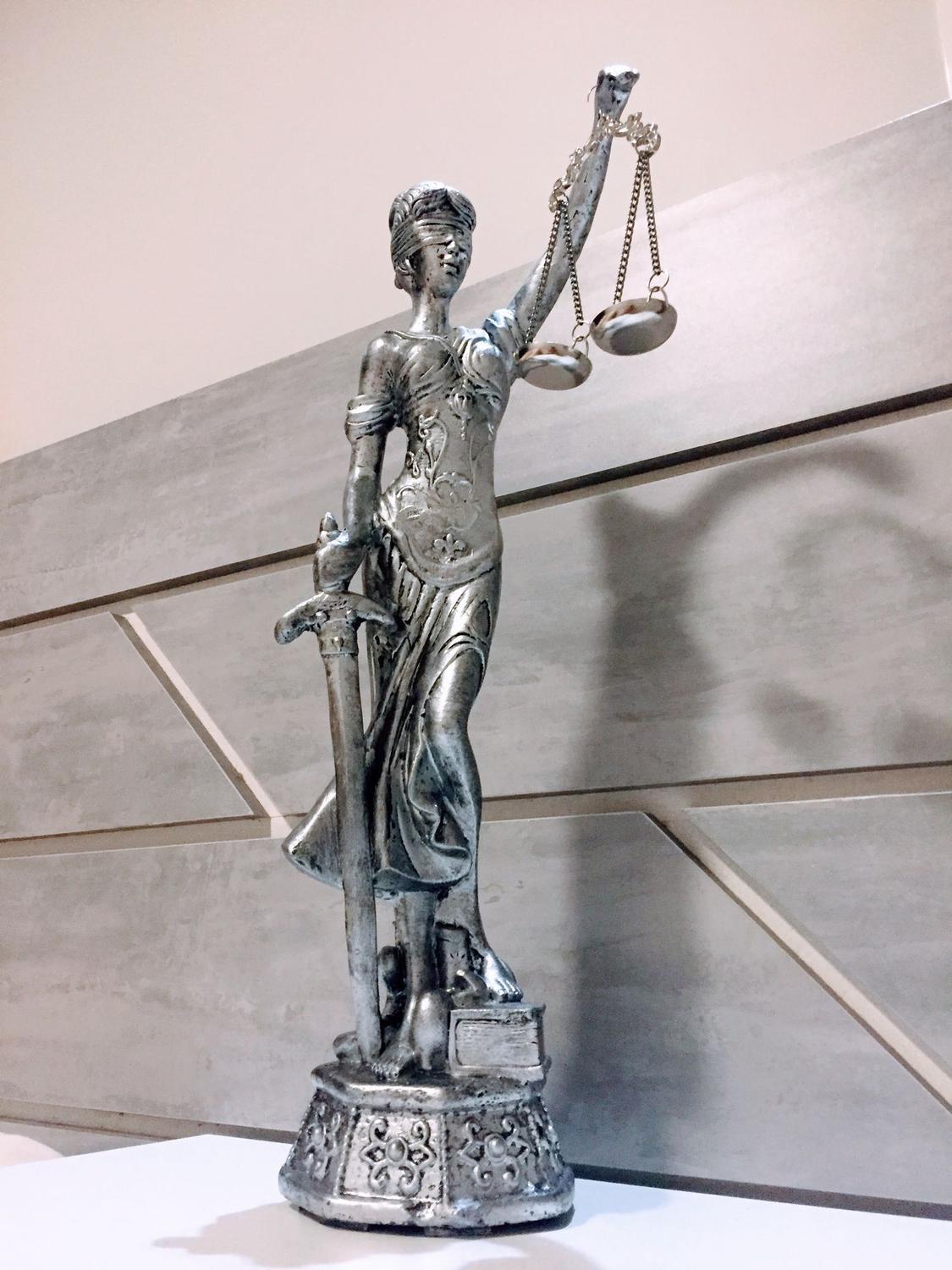 Estátua Deusa Têmis 63 cm Dama Da Justiça Símbolo Do Direito