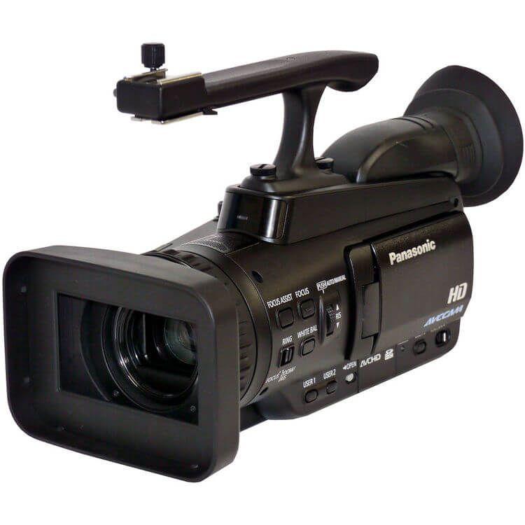 Filmadora Panasonic AGHMC40 AVCCAM HD Sensor 3MOS Filmadora