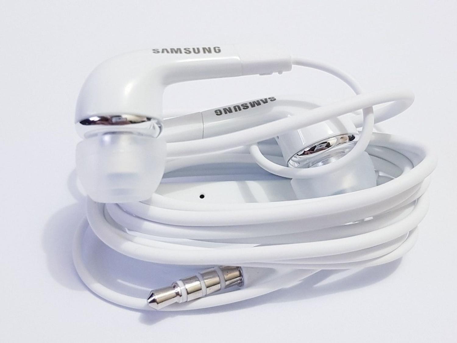 Fone De Ouvido Samsung Estéreo Original Para Galaxy A8 / A8 Plus / A7 2018  / A9 2018 em Promoção | Ofertas na Americanas