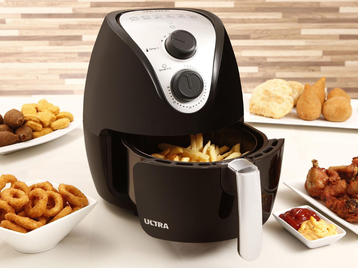 Fritadeira Elétrica Sem Óleo/Air Fryer Ultra AF10 Preta e Prata 2L