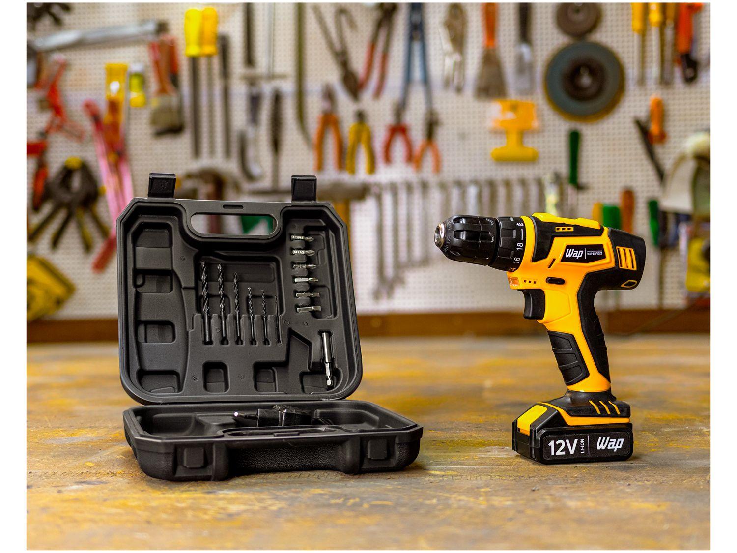 Furadeira e Parafusadeira Wap a Bateria 12V com Maleta 13 Peças BPF 12K3