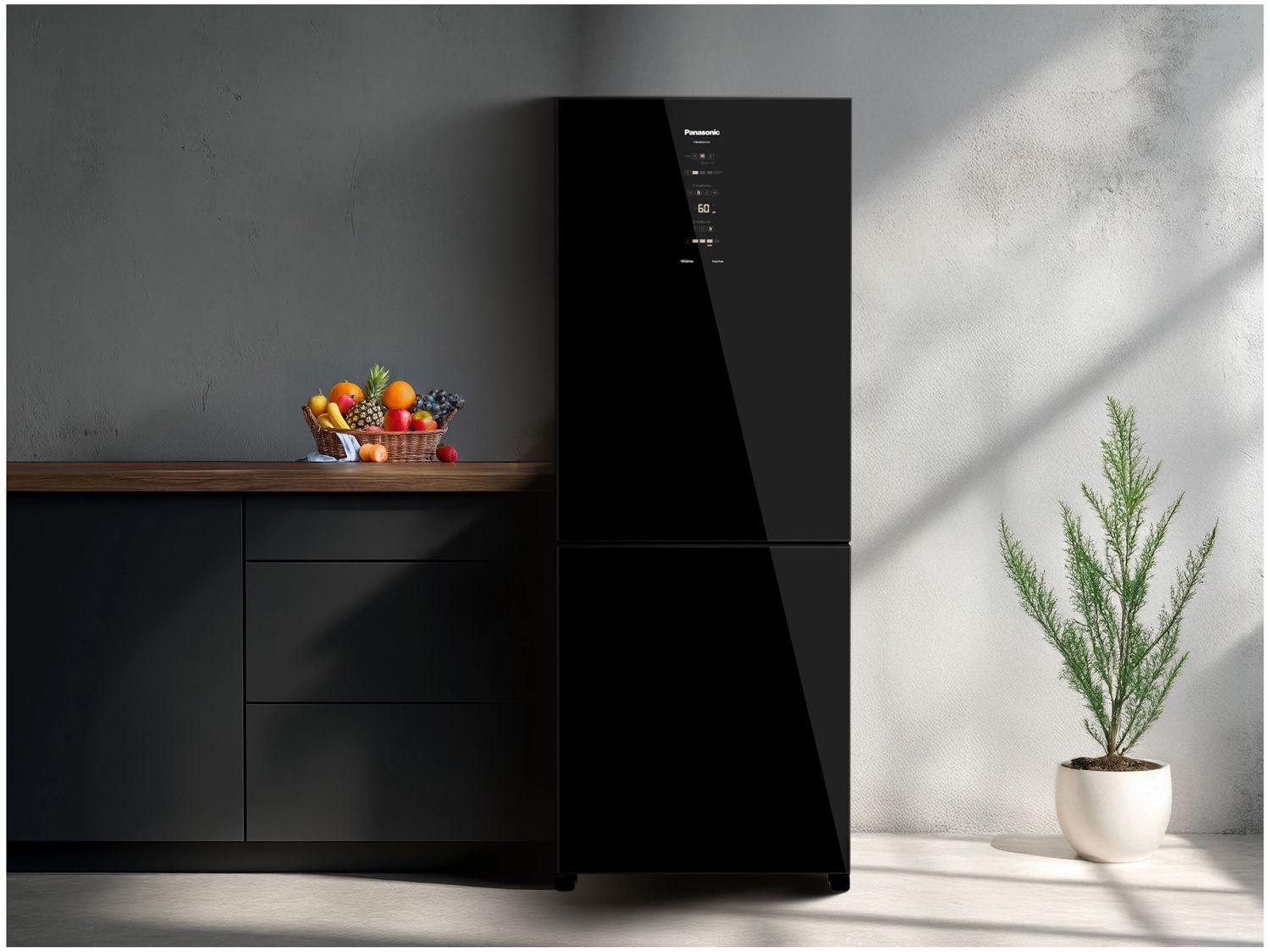 Geladeira/Refrigerador Panasonic Frost Free Duplex Inverse Black Glass 450L BB65