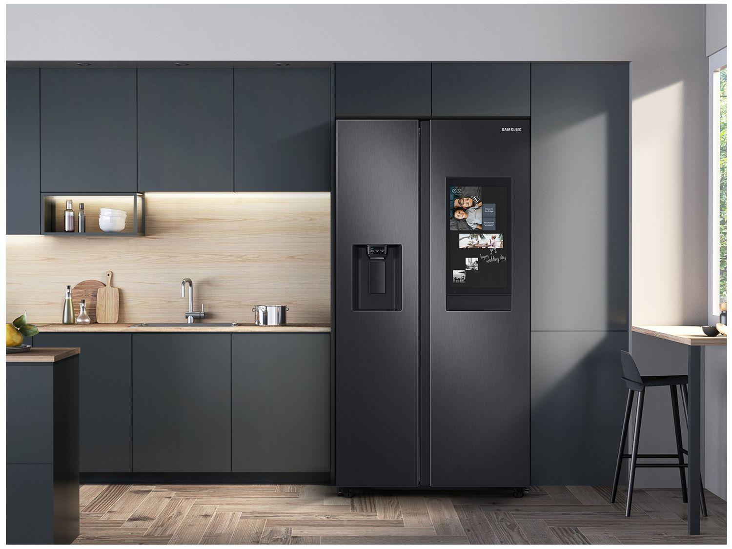 Geladeira/Refrigerador Samsung Smart Side by Side Black Inox 585L Family Hub RS58T5561