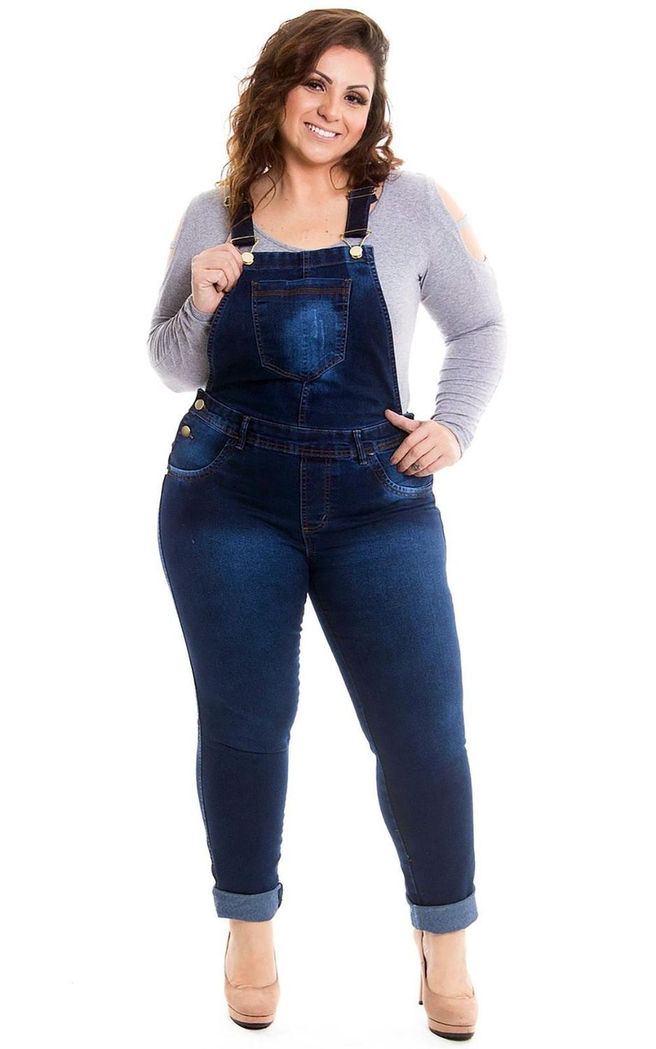 comprar jardineira jeans plus size