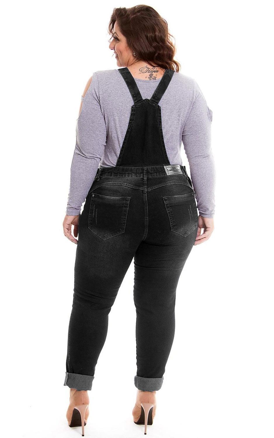 jardineira jeans longa plus size