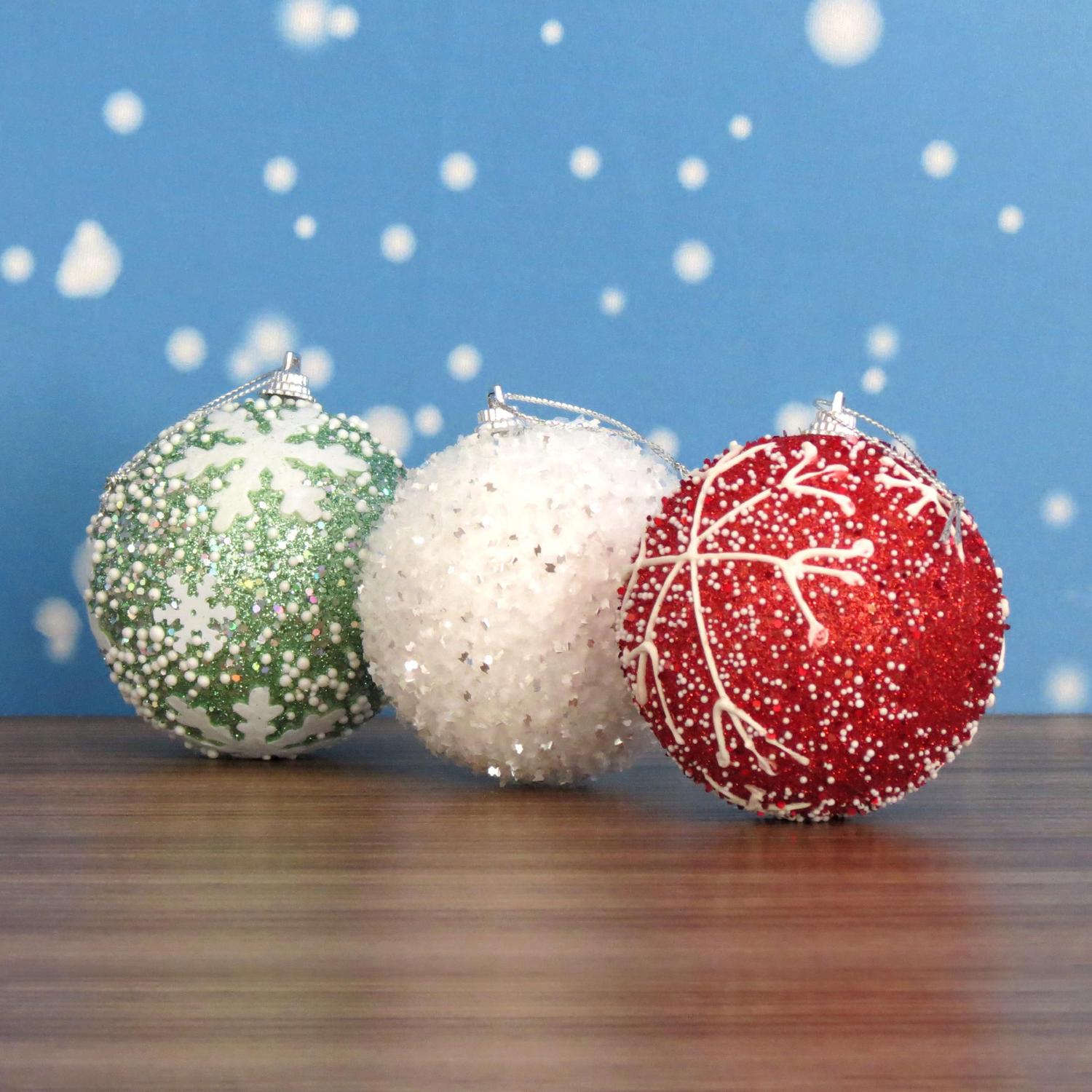 Kit 18 Bolas Enfeite Árvore de Natal Vermelho Verde Branco - Cromus - Bola de Natal - Magazine Luiza Kit 18 Bolas Enfeite Árvore de Natal Vermelho Verde Branco - Cromus - Bola de Natal - Magazine Luiza