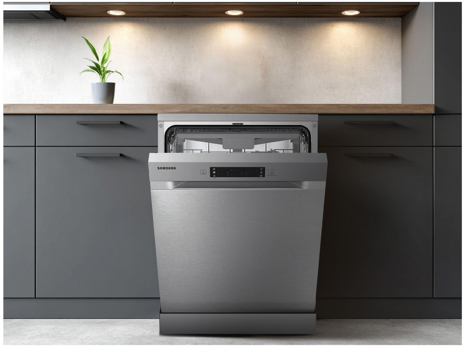 Lava-louças Samsung 14 Serviços com Função Higienizar DW60DG550 Inox