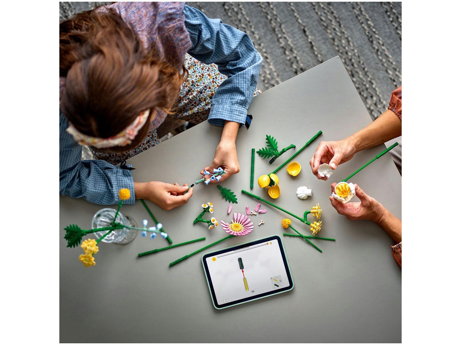 LEGO Botanicals Pequeno Buquê Ensolarado