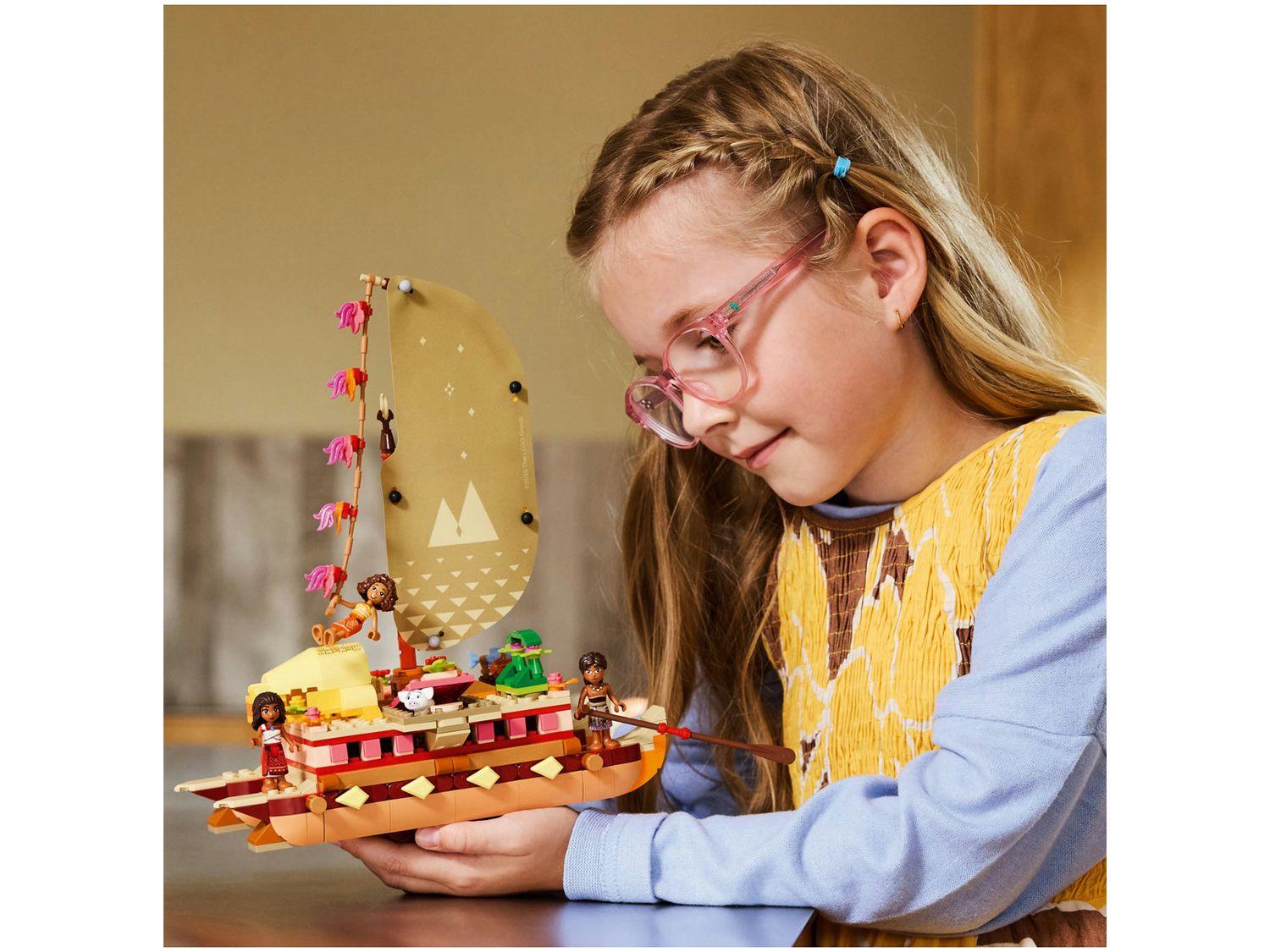 LEGO Canoa de Aventura da Moana 43270
