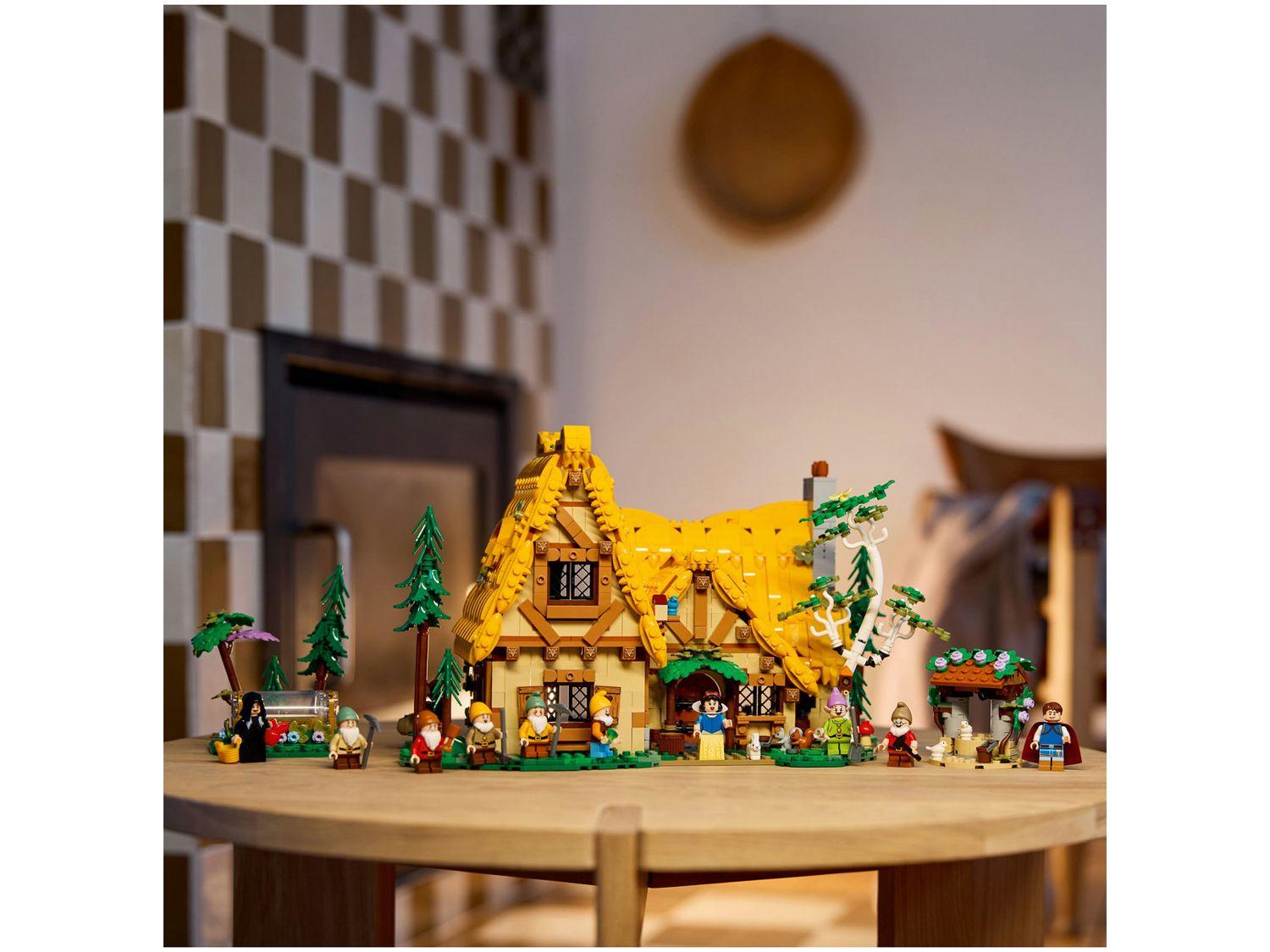 LEGO Disney Princess Chalé da Branca de Neve e os 
