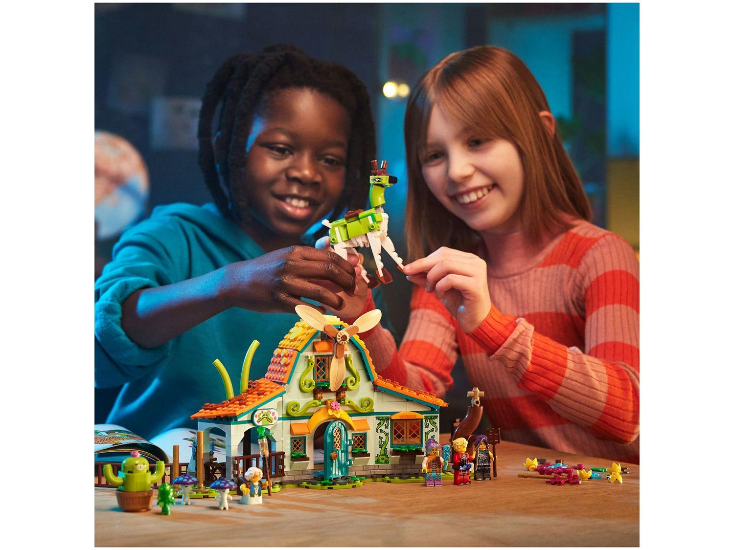 LEGO DREAMZzz Estábulo das Criaturas dos Sonhos