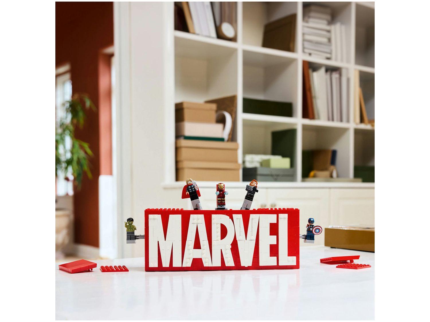 LEGO Logo e Minifiguras da Marvel 76313