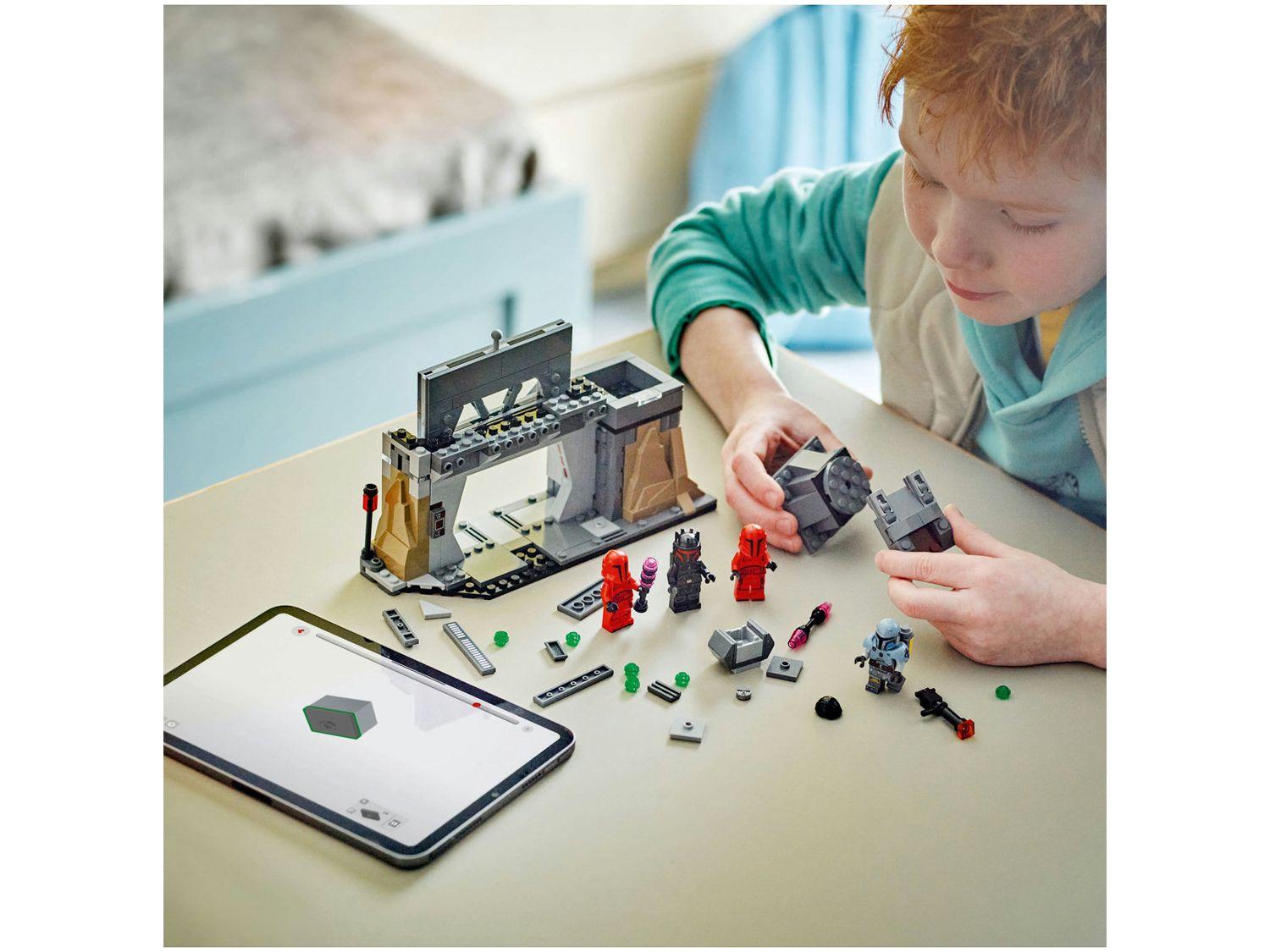 LEGO Star Wars Batalha de Paz Vizsla e Moff Gideon