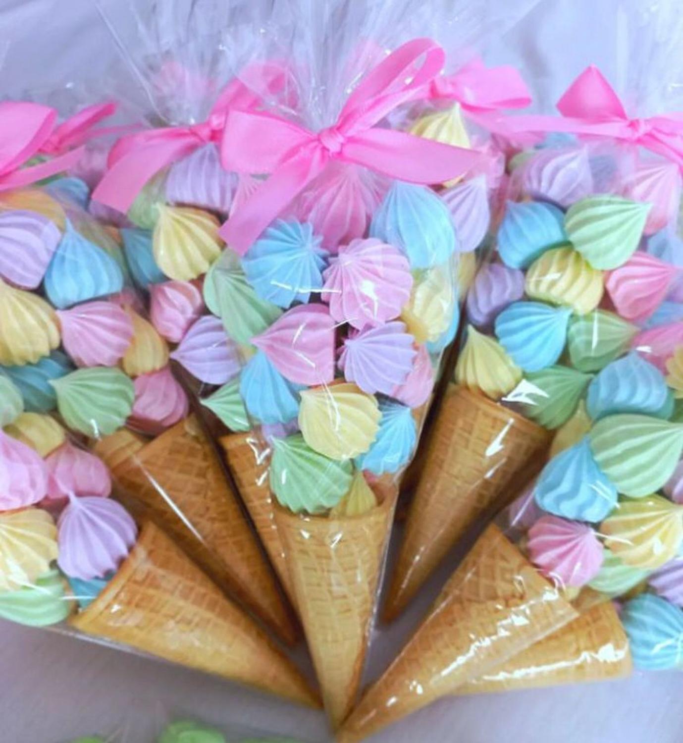 Imagem de Lembrancinha de Suspiro Colorido no Cone 30 UN