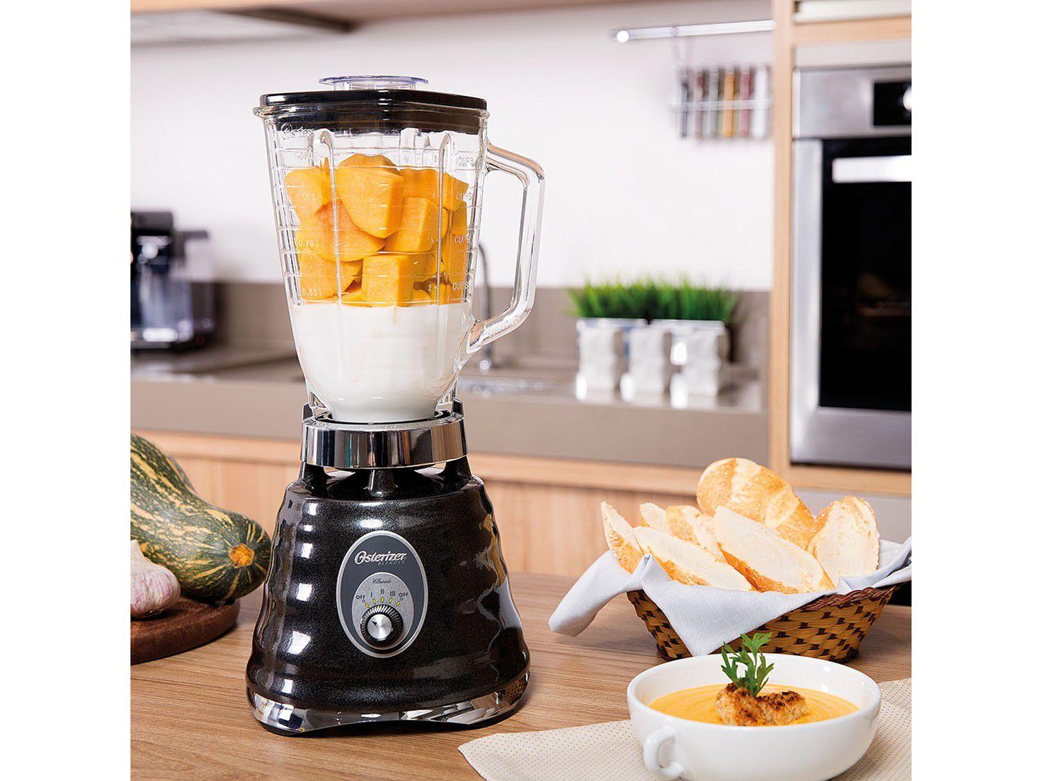 Liquidificador Oster Osterizer Blender Classic BLSTBG4655B 3
