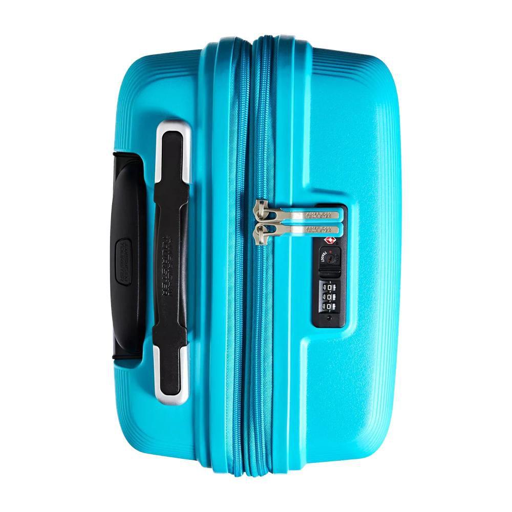 Turquoise American Tourister Lightrax 69cm American Tourister