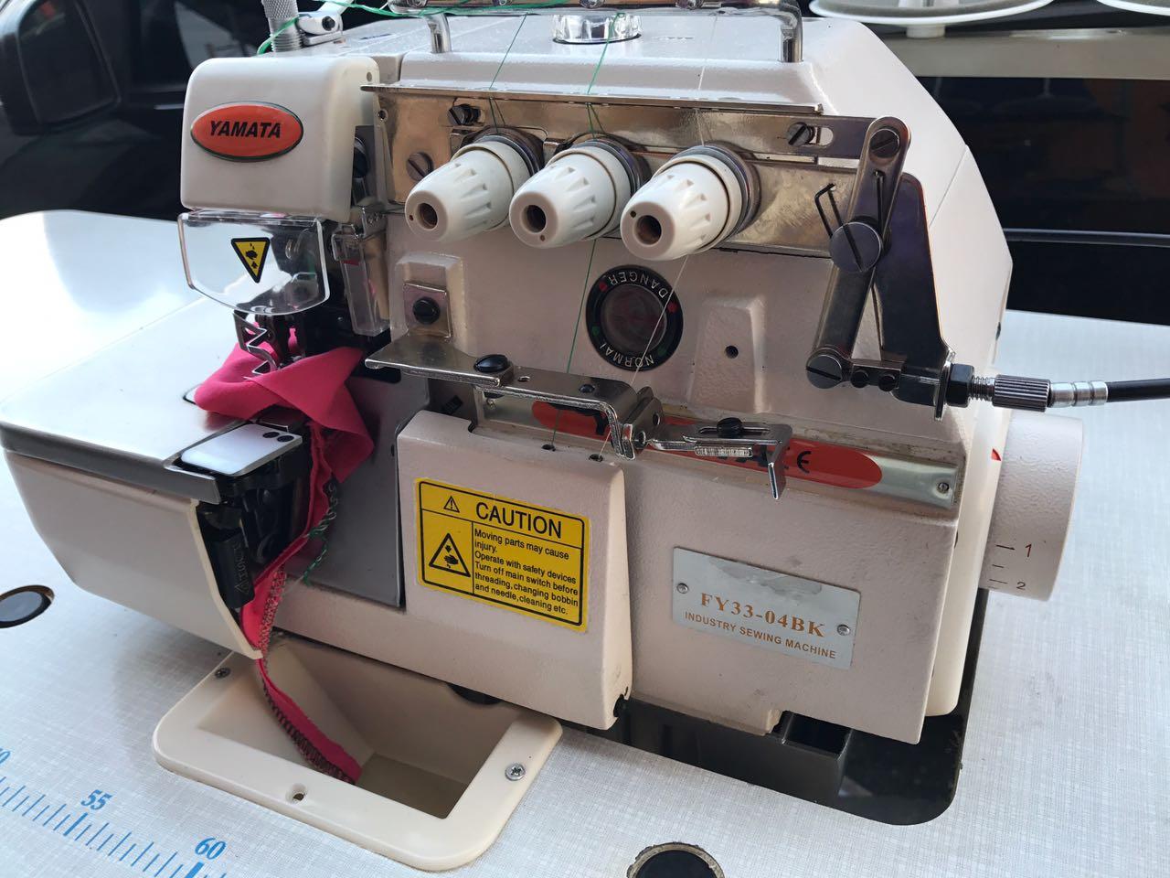 Máquina de Costura Overlock Industrial c/ BK, 1 Agulha, 3 Fios, Lubrif