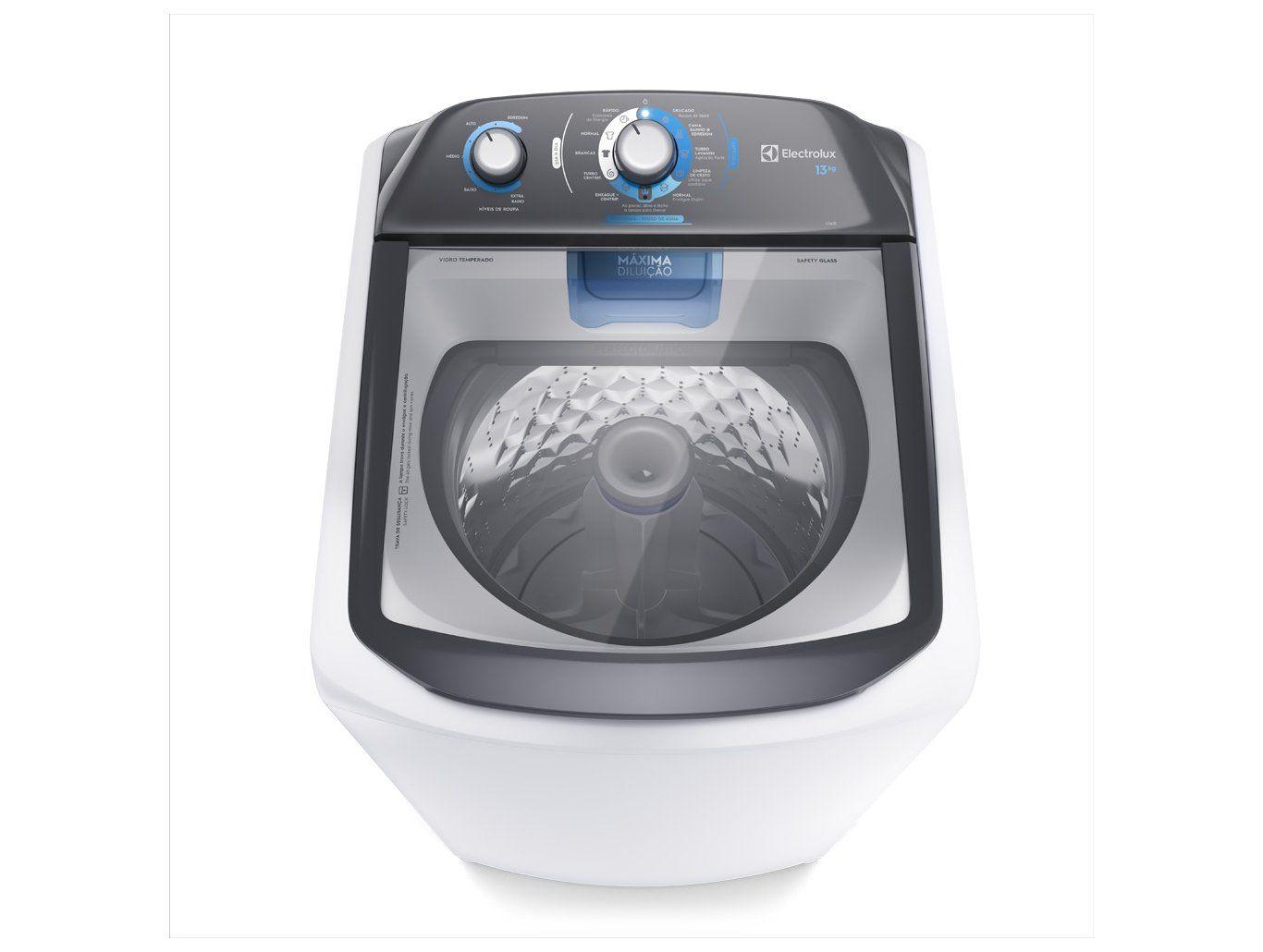 Vista superior da máquina de lavar Electrolux 13kg com a tampa transparente, exibindo o cesto interno de inox e o agitador central.