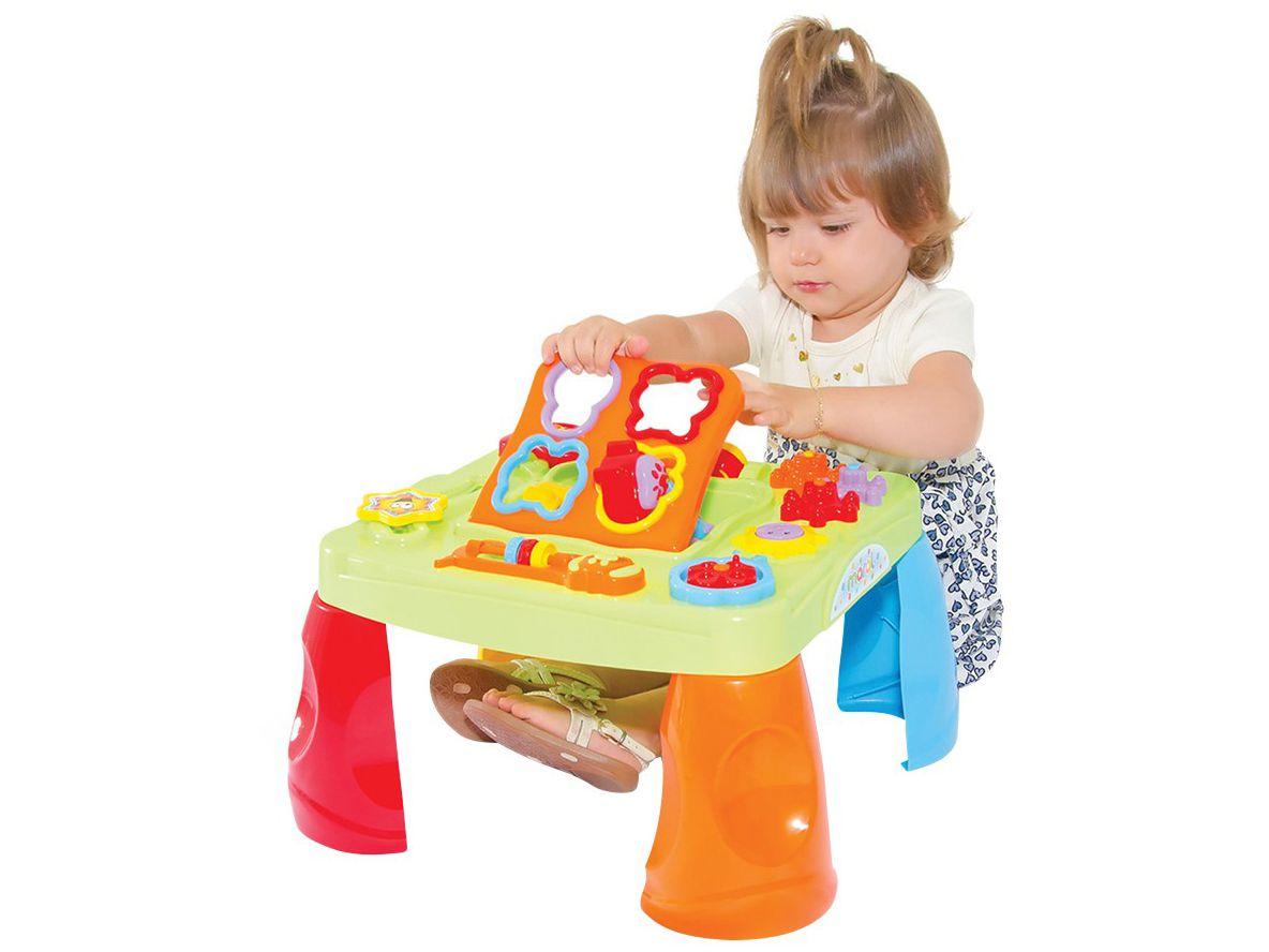 Mesa de Atividades Criativa