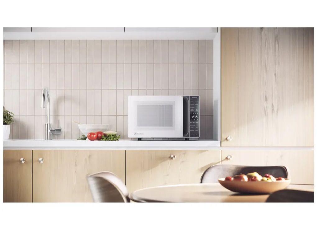 Micro-ondas Electrolux 23L Branco Efficient