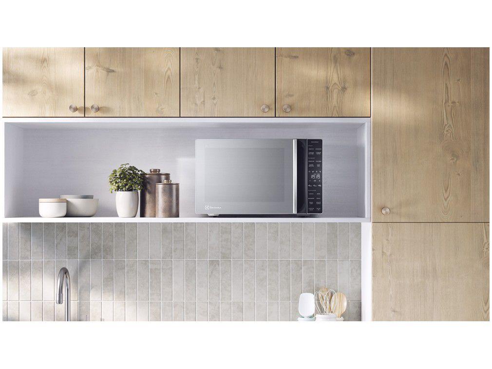 Micro-ondas Electrolux 36L Prata e Preto Espelhado Efficient ME36S