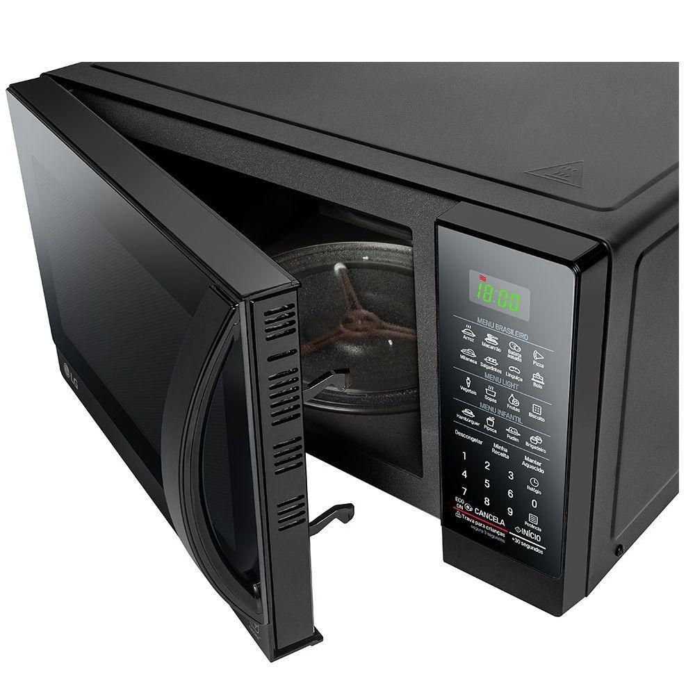 Microondas LG Easy Clean Preto 30L 127V MS3097AR Microondas