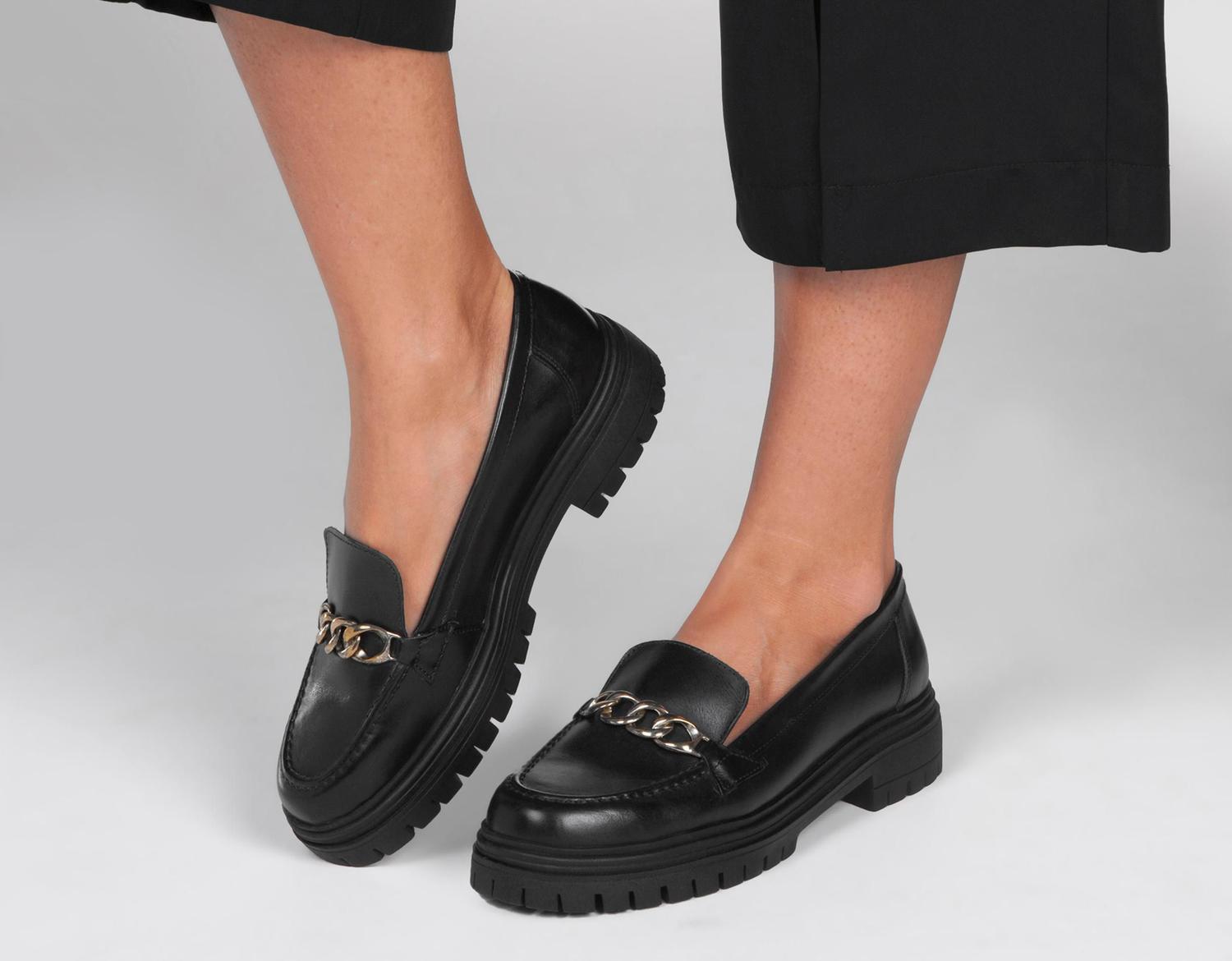 Mocassim Feminino Couro Plataforma Tratorado Calce Fácil - Venetto -  Mocassim Feminino - Magazine Luiza