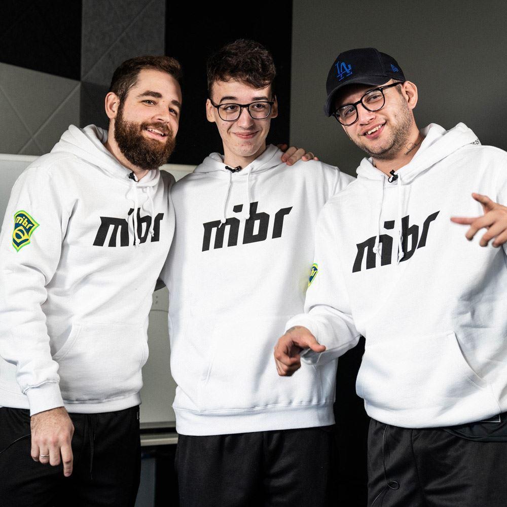 calça moletom mibr