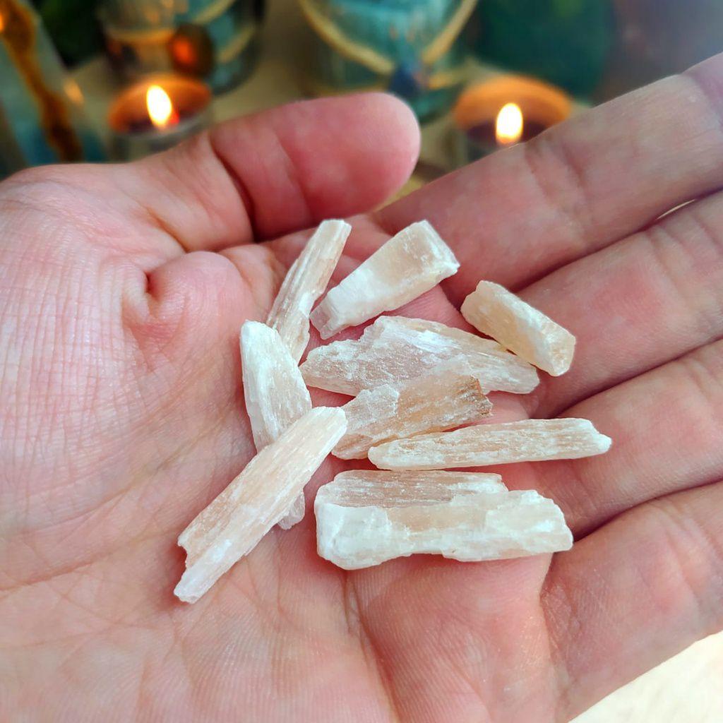 Pedra Selenita Laranja Gipsita Estrela do Deserto - Paz Estresse Limpeza  Energética e Criatividade - Cristal Natural - CASA FÉ - Terapia Alternativa  - Magazine Luiza