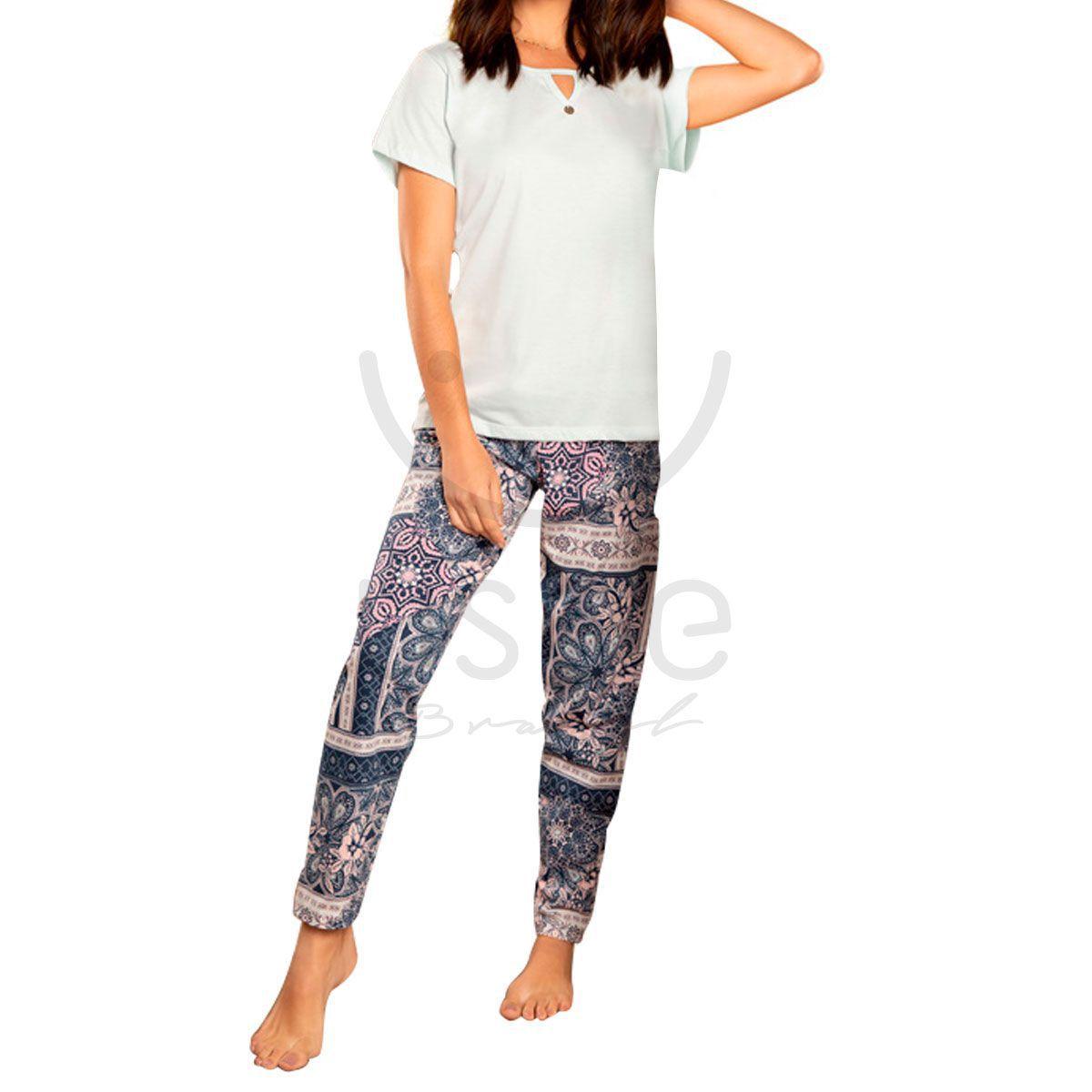 Pijama Feminino Básico em Algodão - Manga Curta com Shorts Moletom