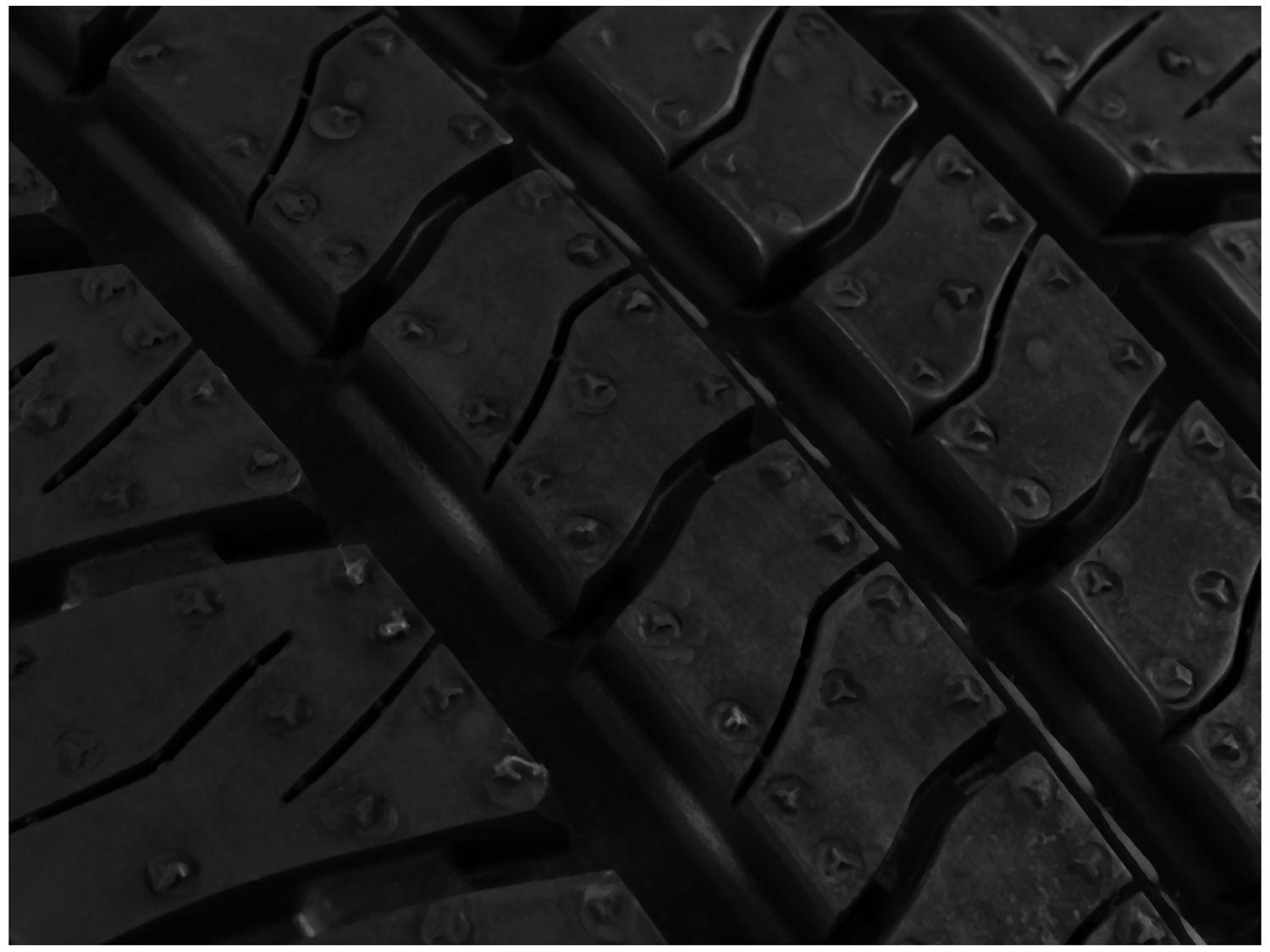 Pneu Aro 15” 205/65R15 Goodyear 94T Direction 2 SUV