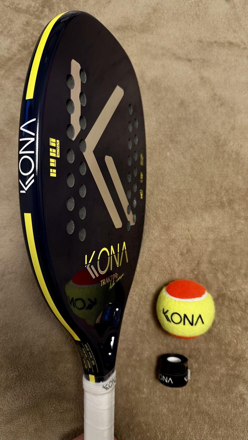Raquete BT Kona Traktor Blue 2024 + Grip + Bola BT - Raquete de 