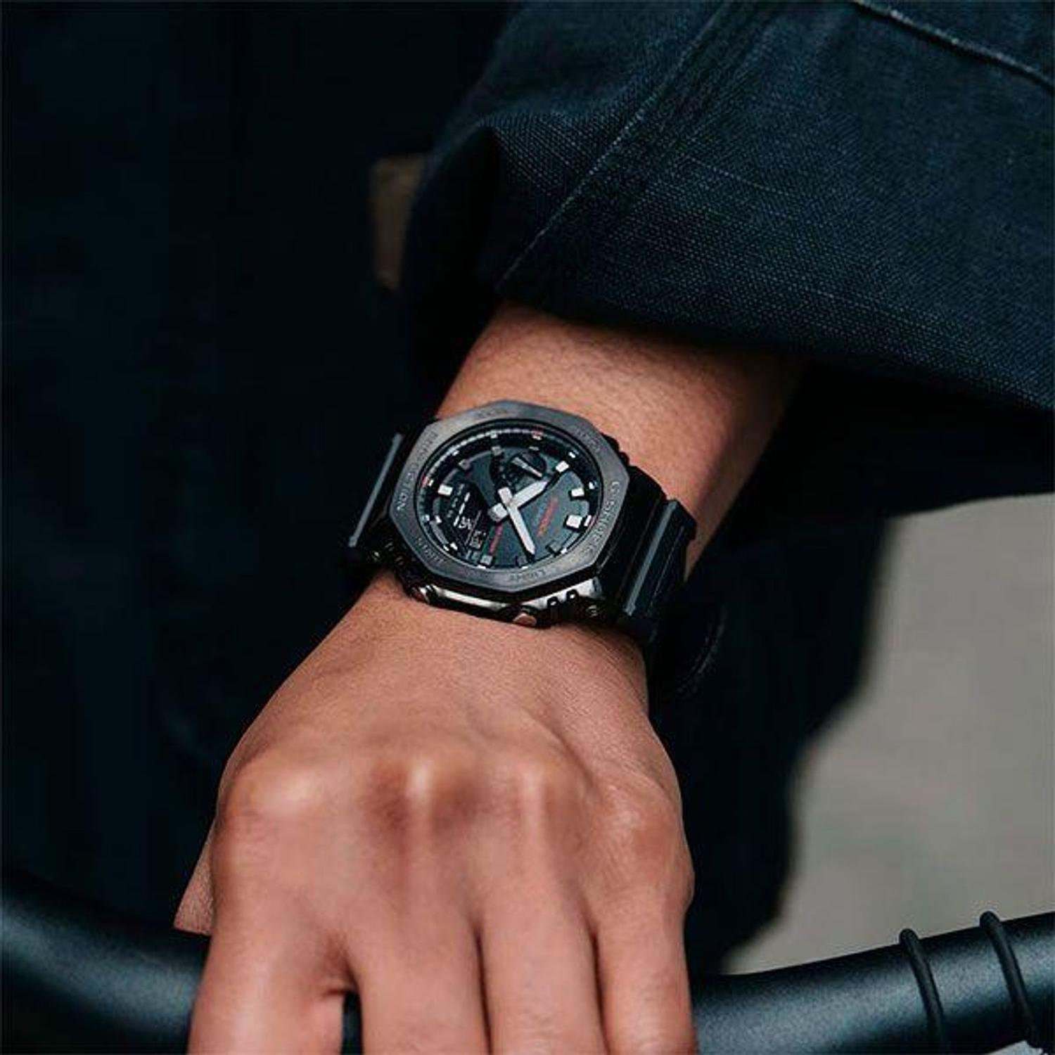 Imagem de Relógio Casio G-Shock Utility Metal GM-2100CB-1ADR