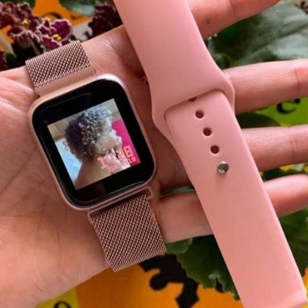 smartwatch prata com pulseira rosa